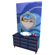 Spiegel und Mosaikspüle