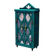 Bunter Geschirrschrank